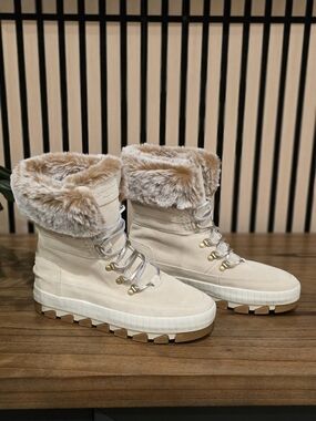 Sperry Women's Cream Faux-Fur Lined Winter Boots